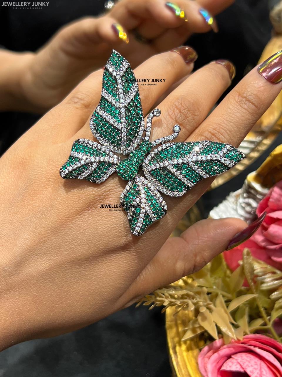 BUTTERFLY DIAMOND RING