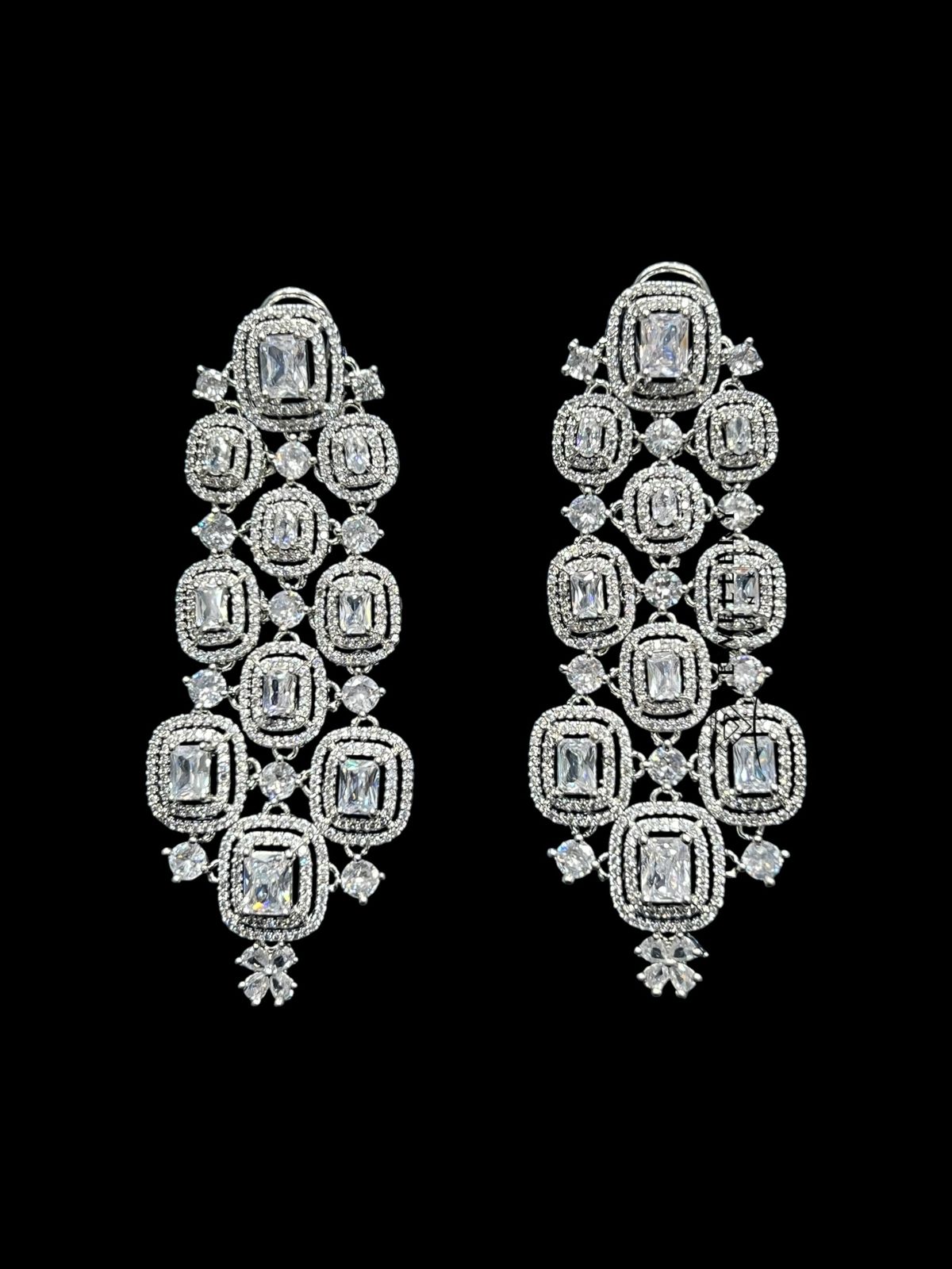 BRIA DIAMOND NECKLACE