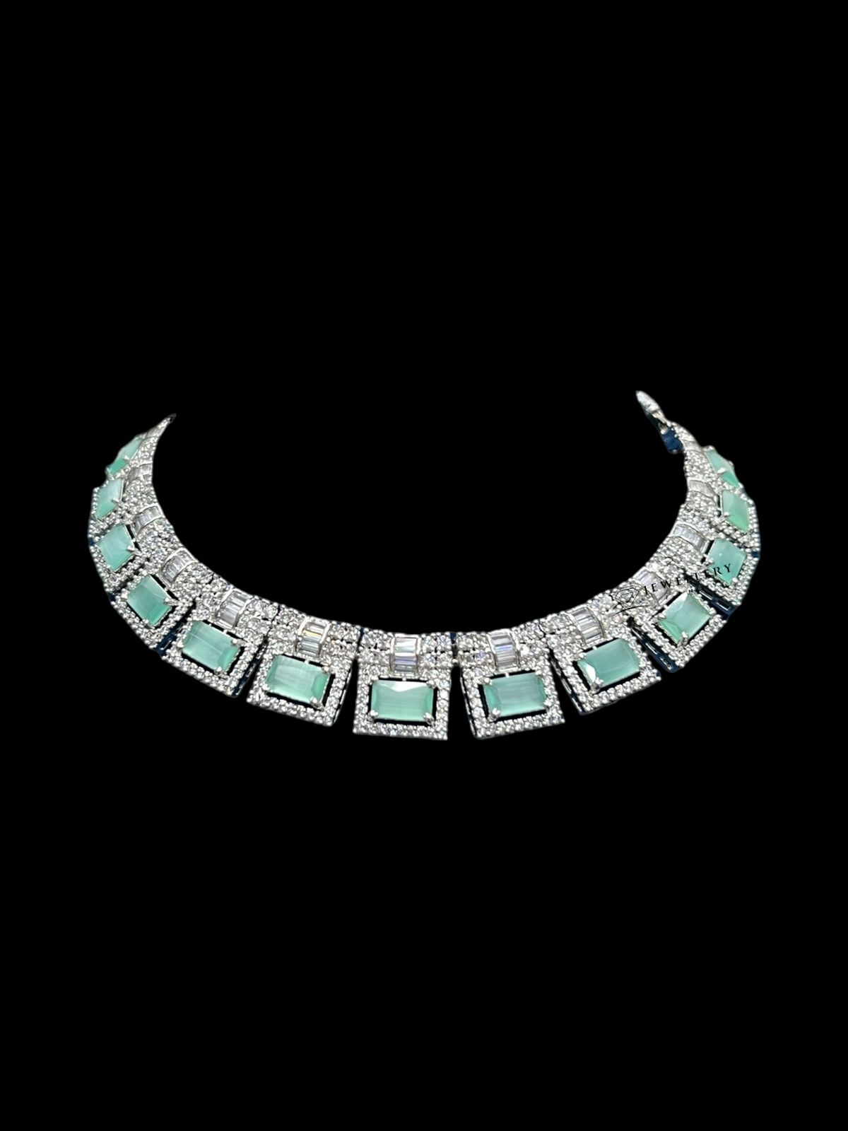 NOEMI DIAMOND NECKLACE