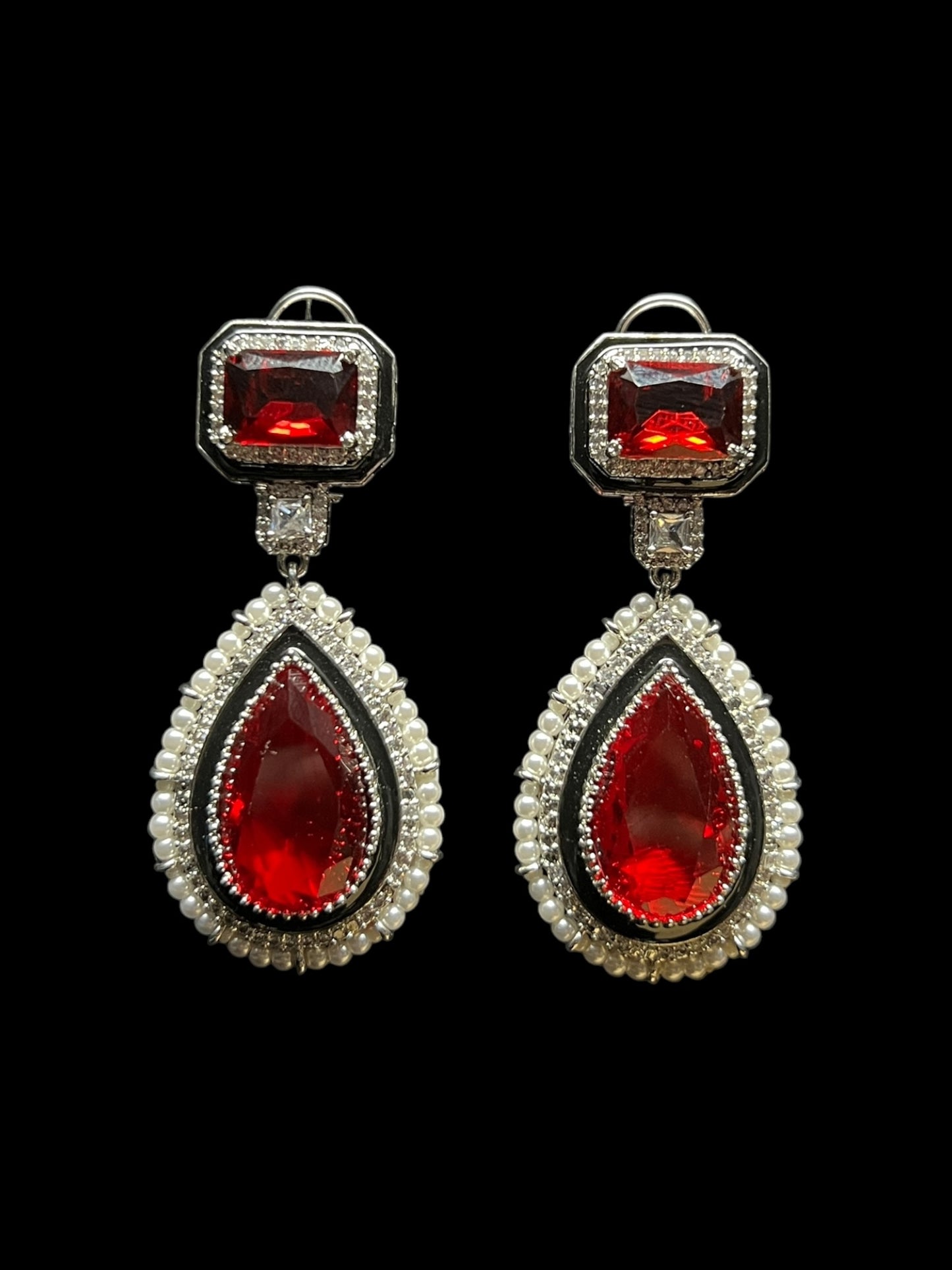 SIERRA DIAMOND EARRING