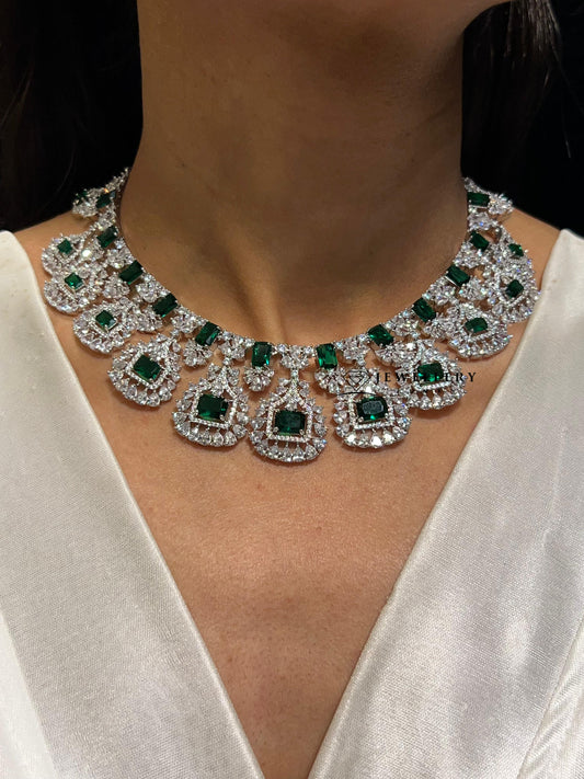 AYLEEN EMERALD NECKLACE