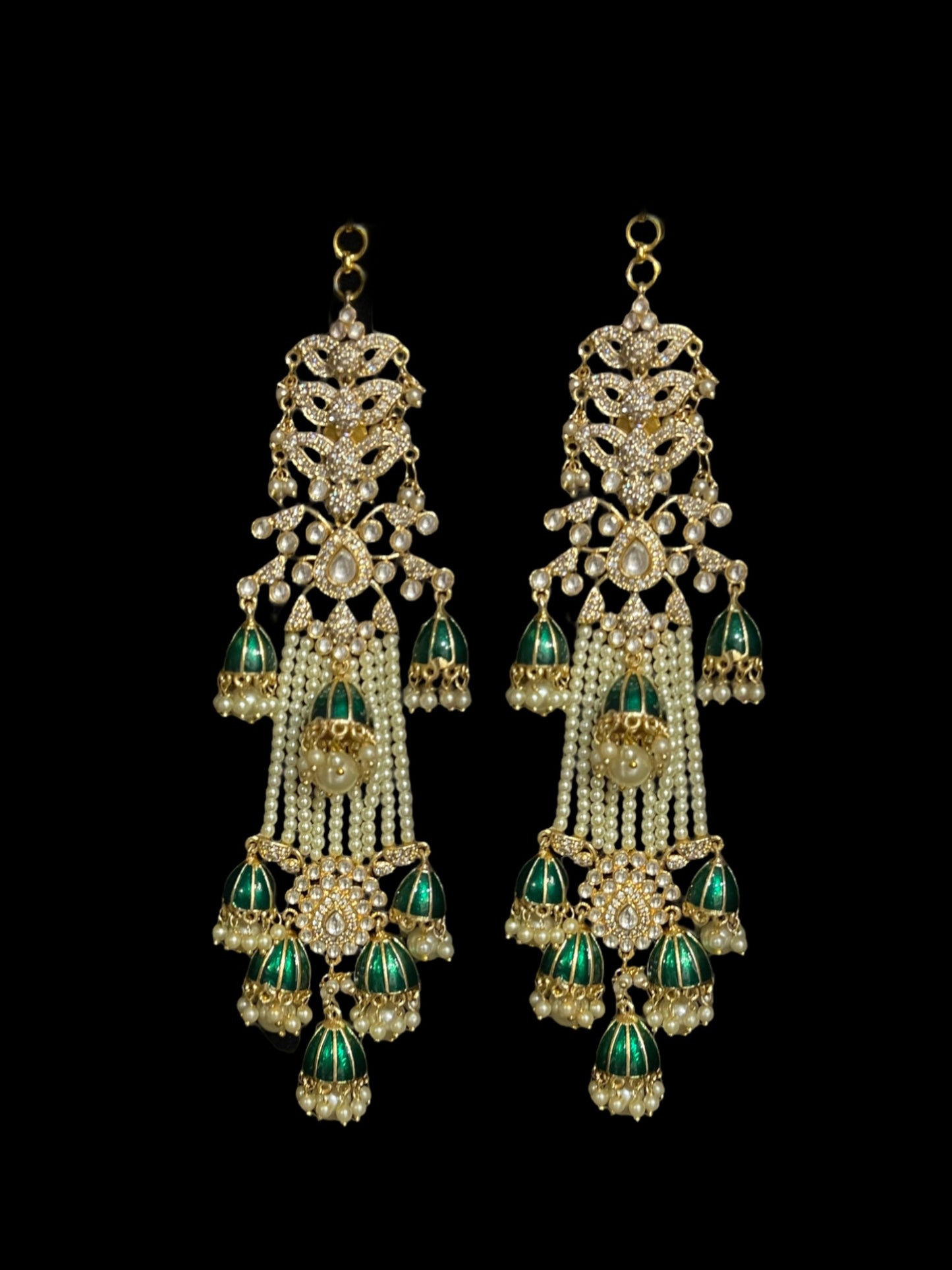 SHANAYA JUMKA'S EARRING