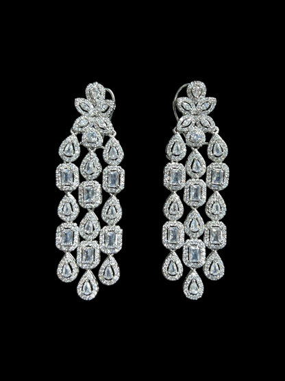 SOFIA DIAMOND EARRING  E-1075