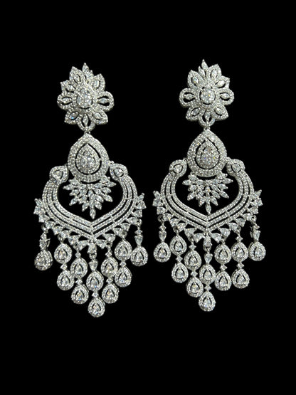 MELANIE DIAMOND EARRING E-1052