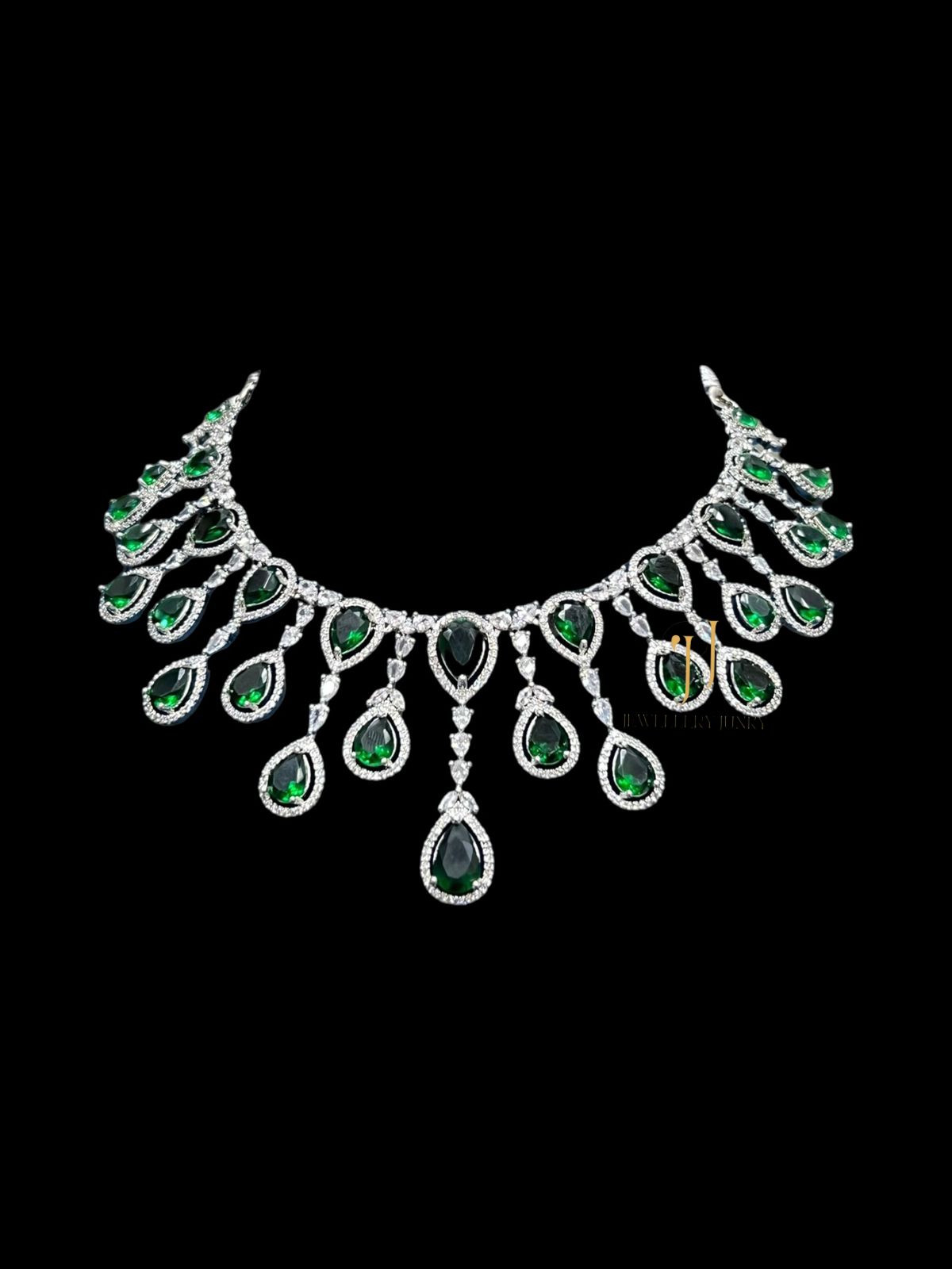 MAXINE DIAMOND NECKLACE