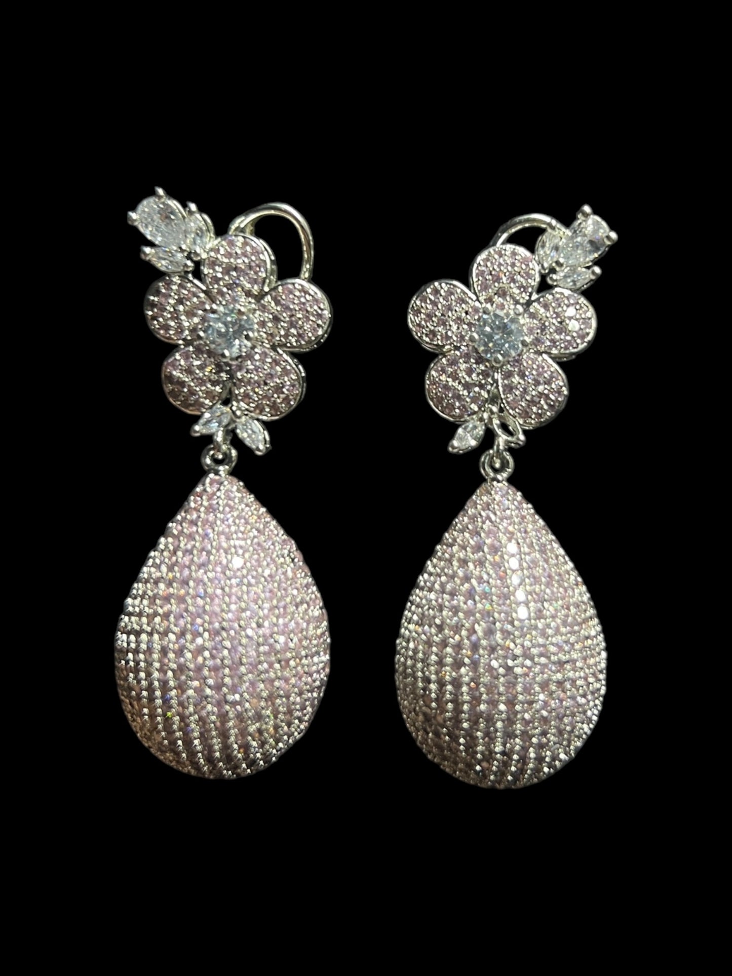 SAZIA DIAMOND NANO EARRING E-1018