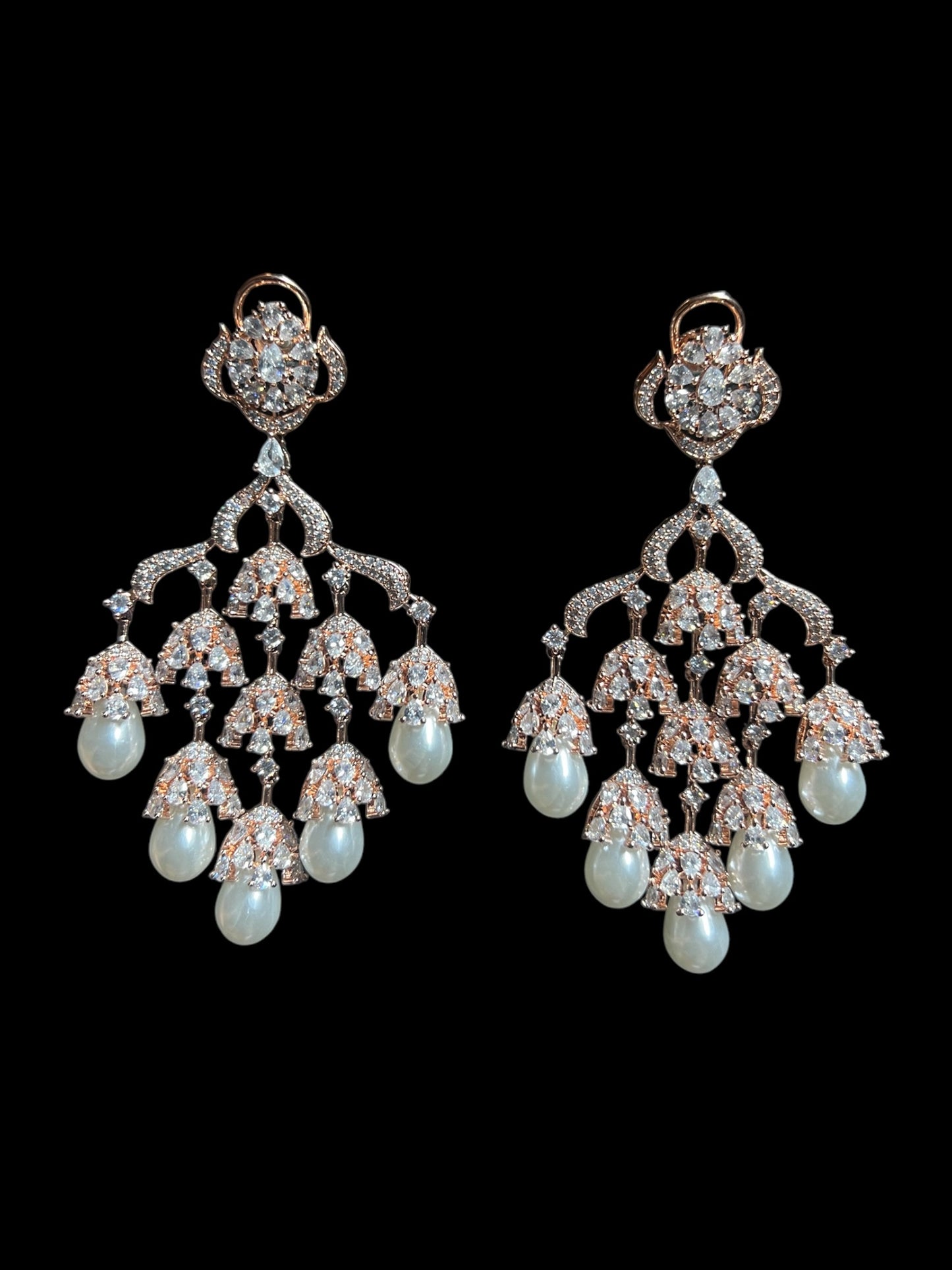 TAYLOR DIAMOND EARRING E-1027