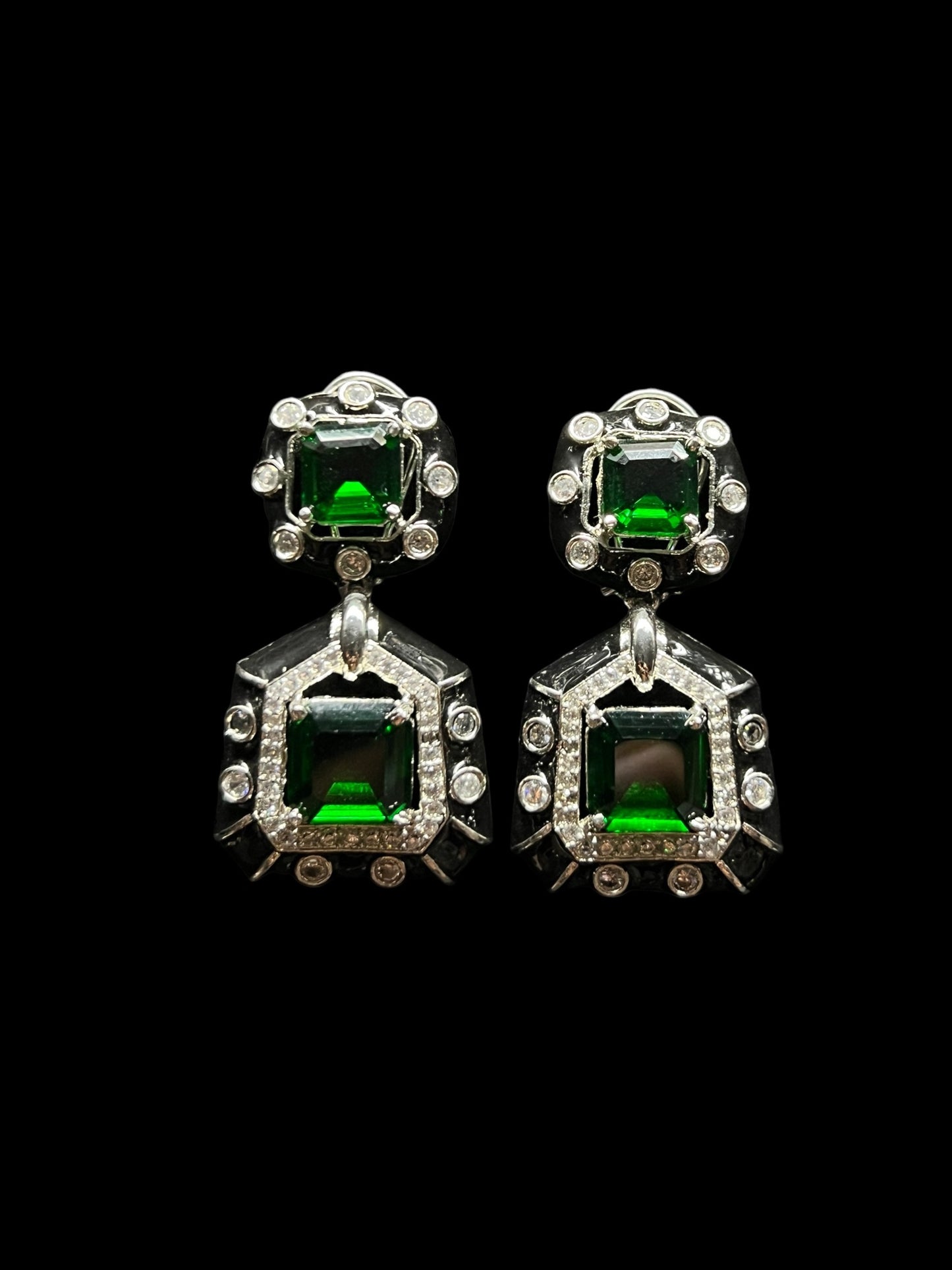 CAPRI DIAMOND EARRING