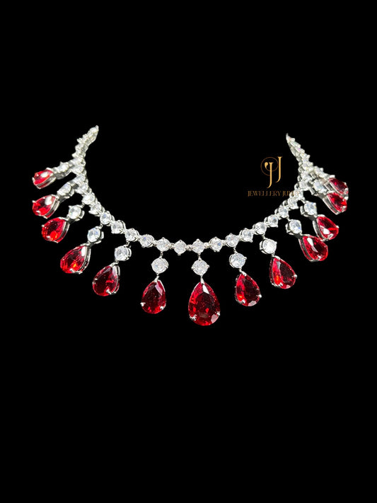 JANET DIAMOND NECKLACE