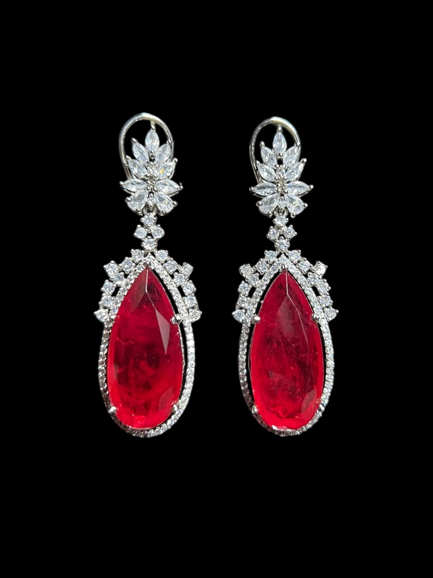 REMY DIAMOND EARRING E-1032