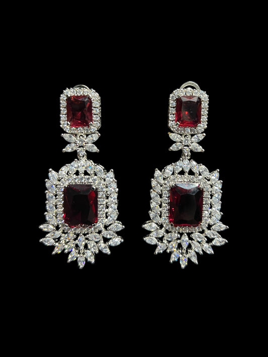 VIENNA DIAMOND EARRING E-1029