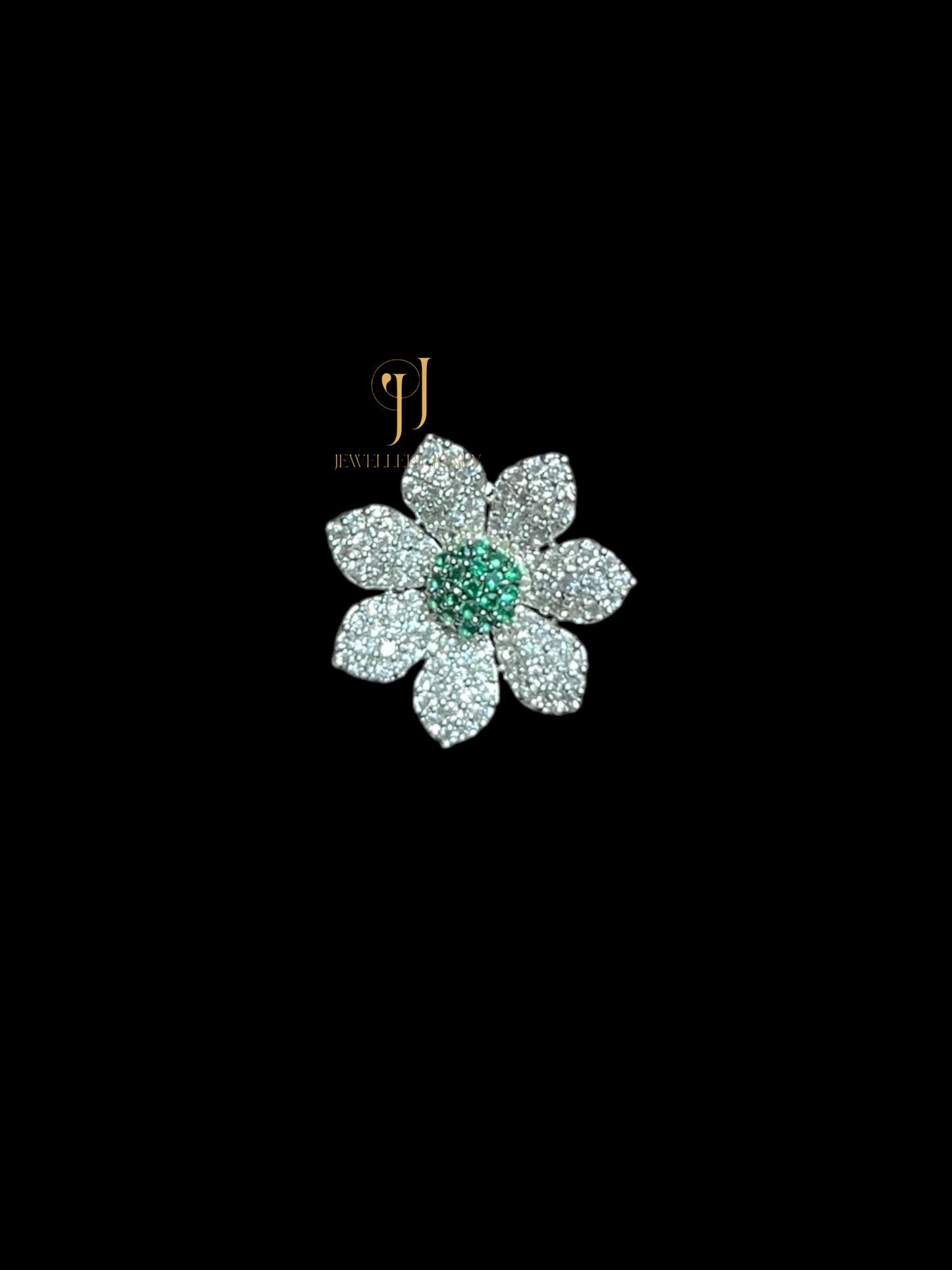 ELISHA FLORAL NANO DIAMOND NECKLACE