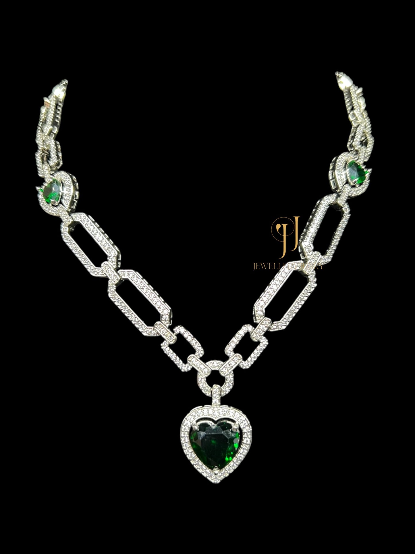 SUTTON DIAMOND NECKLACE