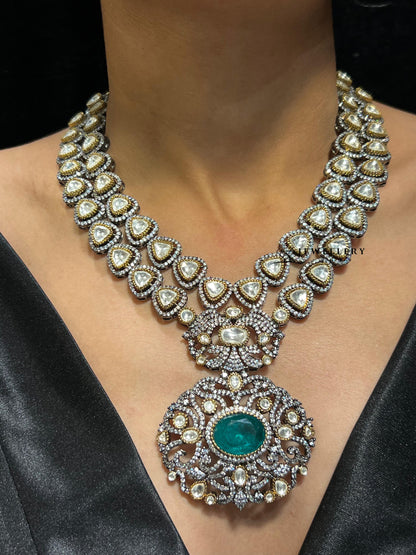 OLIVIA KUNDAN VICTORIAN NECKLACE