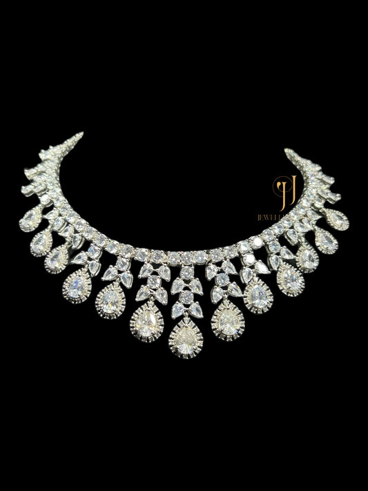 DELANEY DIAMOND NECKLACE