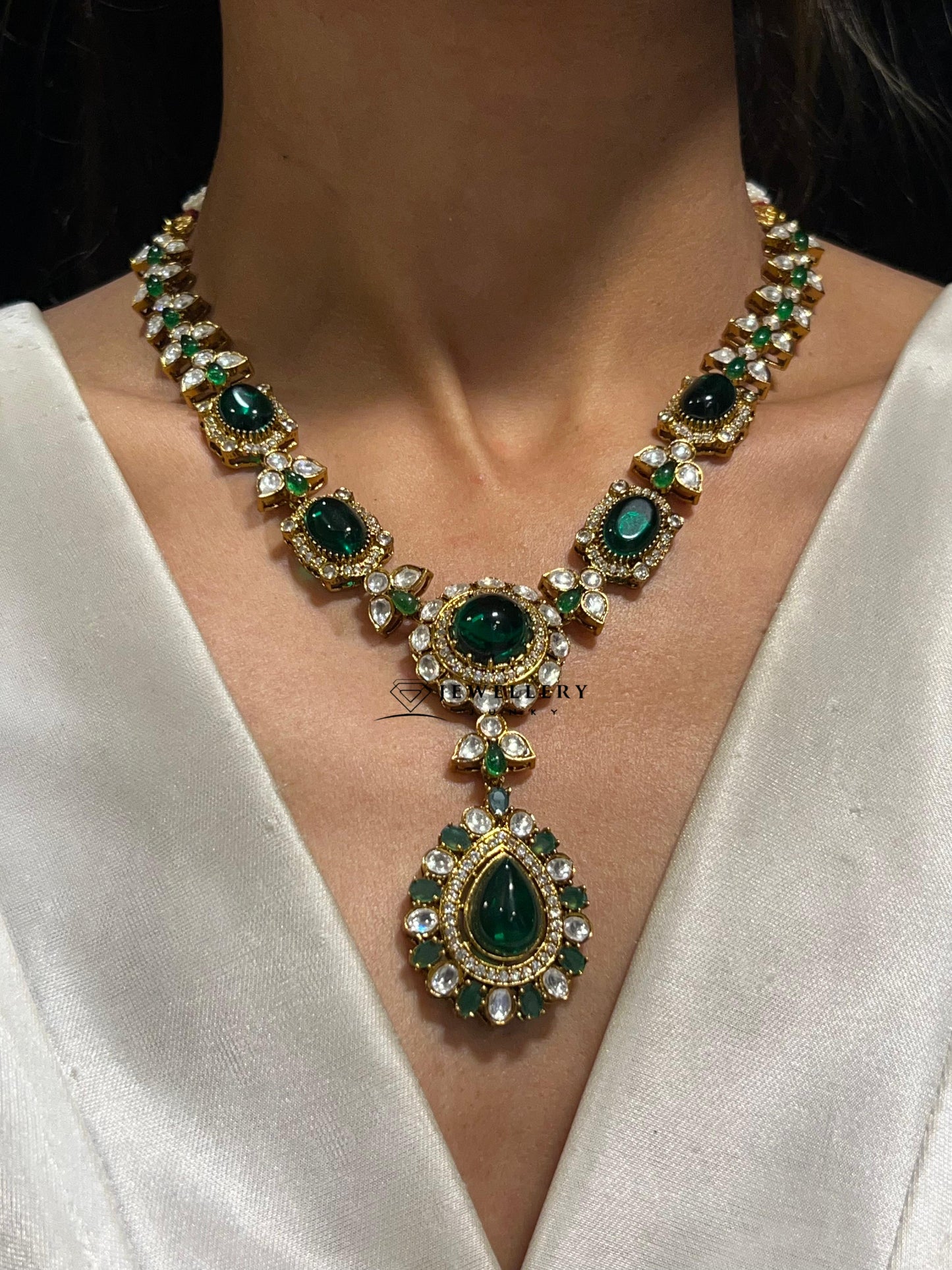 AZZA KUNDAN NECKLACE