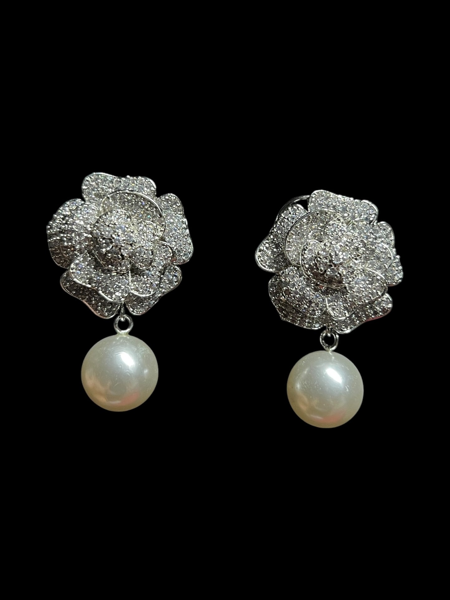 SAILOR NANO ROSE STUD