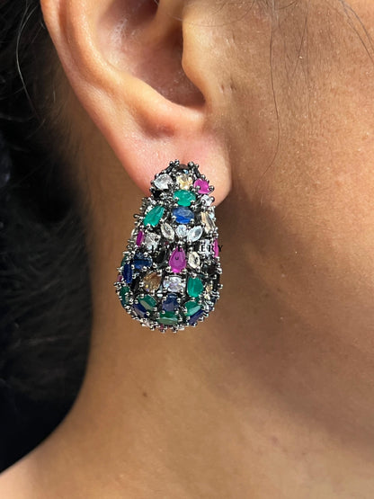 VISHAKA HOOPS EARRING E-1138