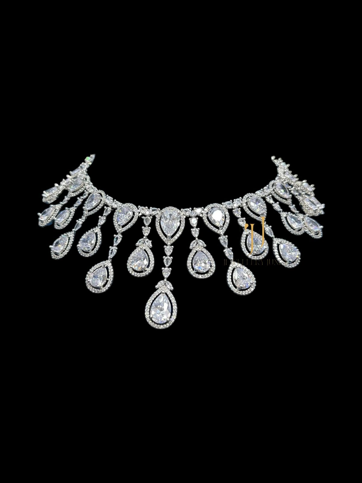 MAXINE DIAMOND NECKLACE