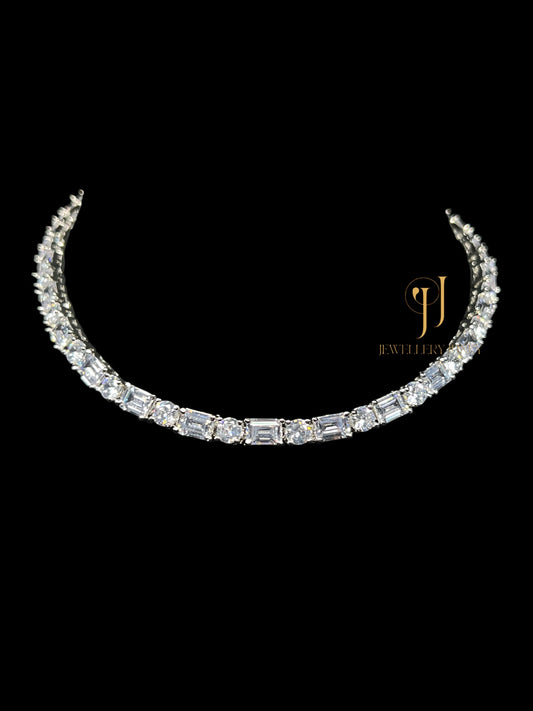 AMELIA DIAMOND NECKLACE N-1329