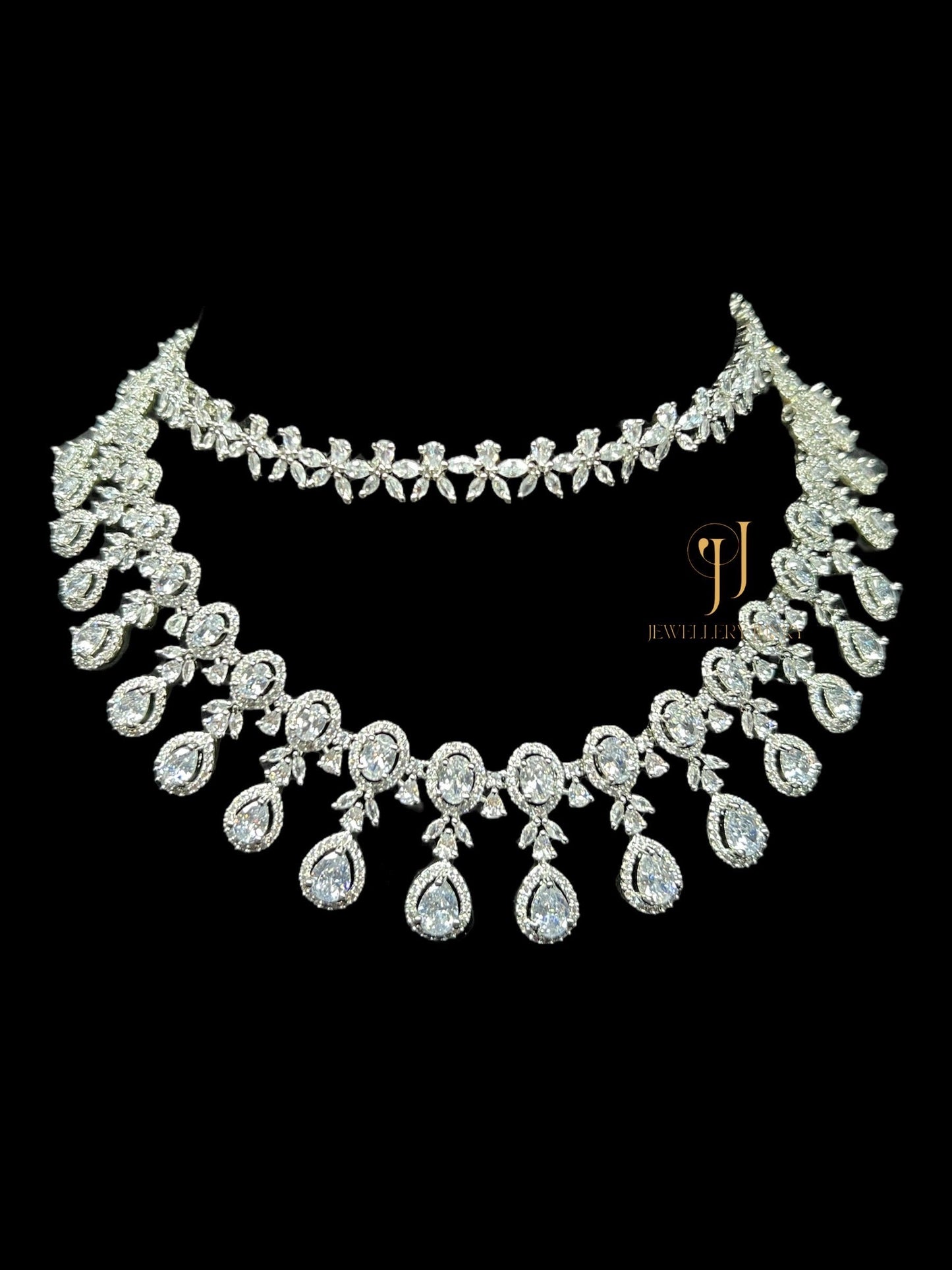 GIZA  DIAMOND NECKLACE