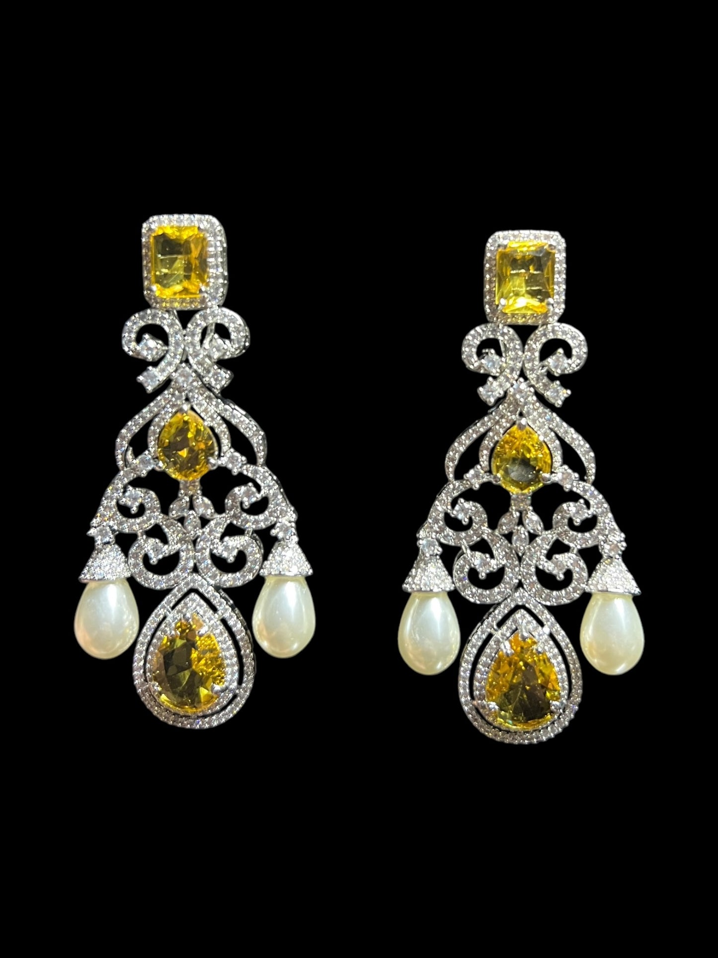 MYRA DIAMOND PEARL DROP EARRING E-1019