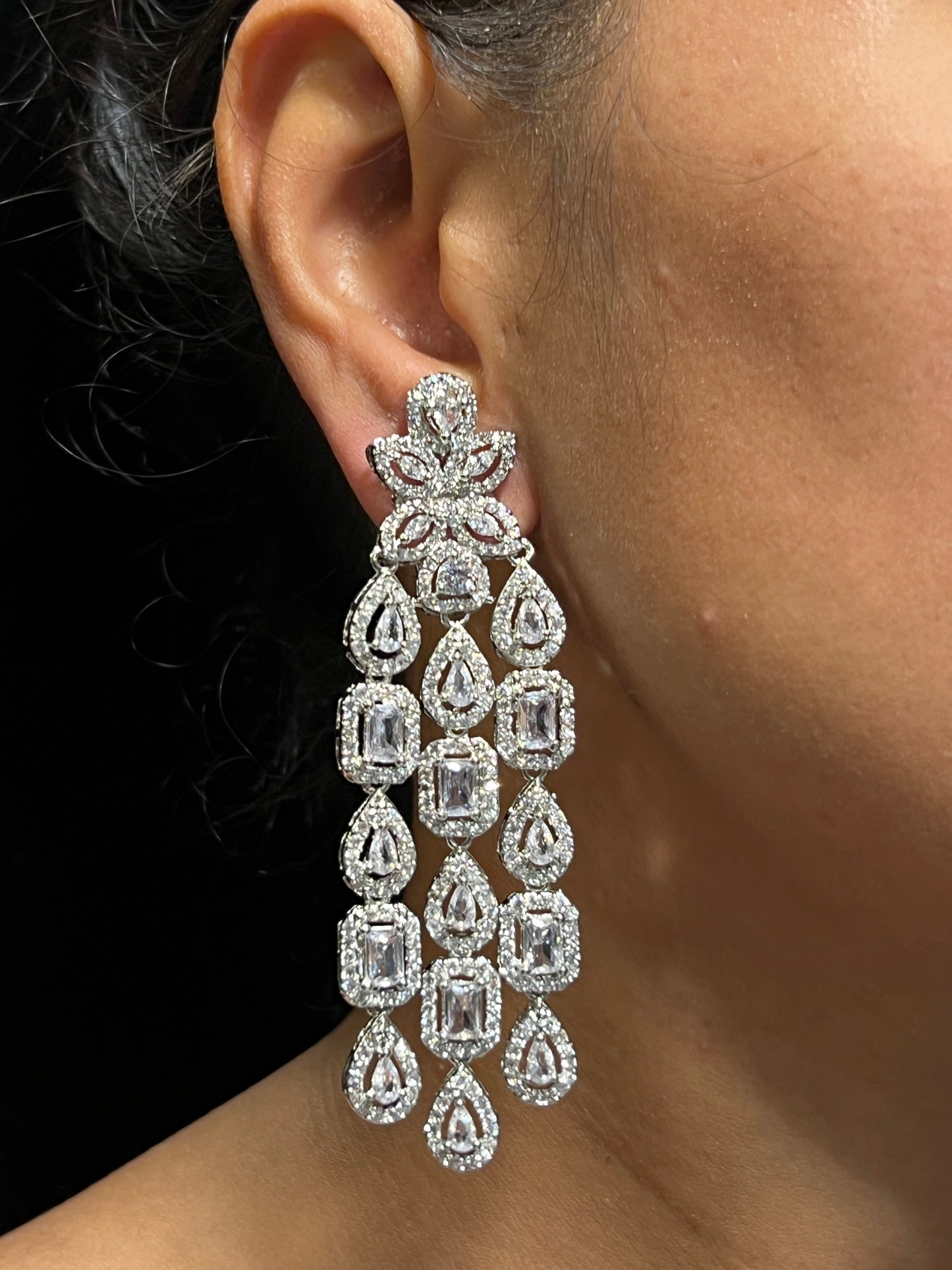 SOFIA DIAMOND EARRING  E-1075