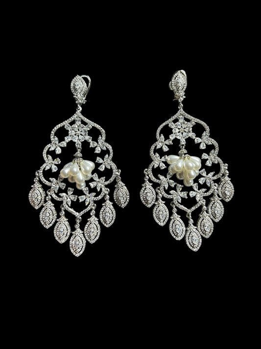 URVASHI DIAMOND PEARL EARRING E-1041