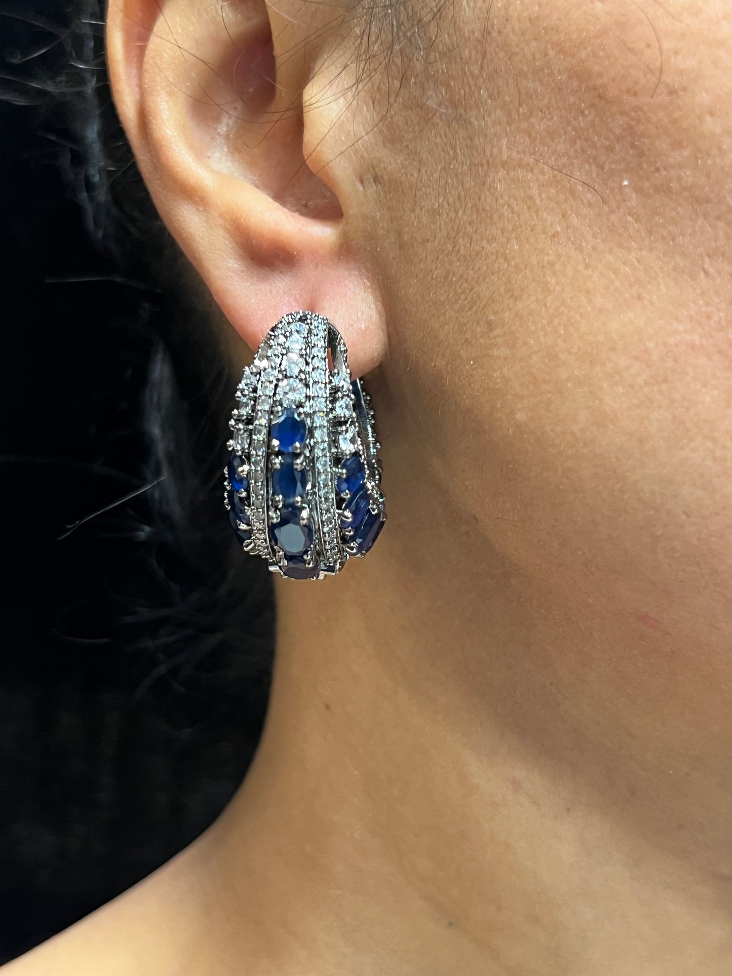 MIA DIAMOND HOOP EARRING