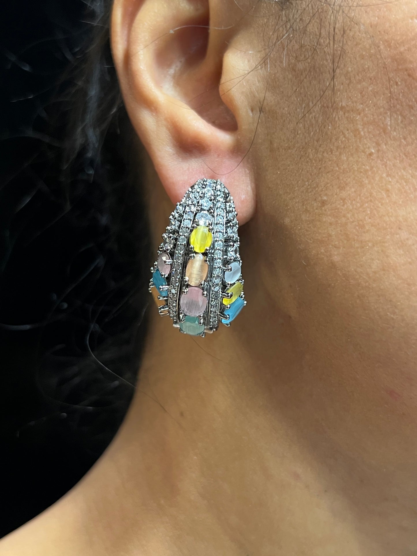 MIA DIAMOND HOOP EARRING