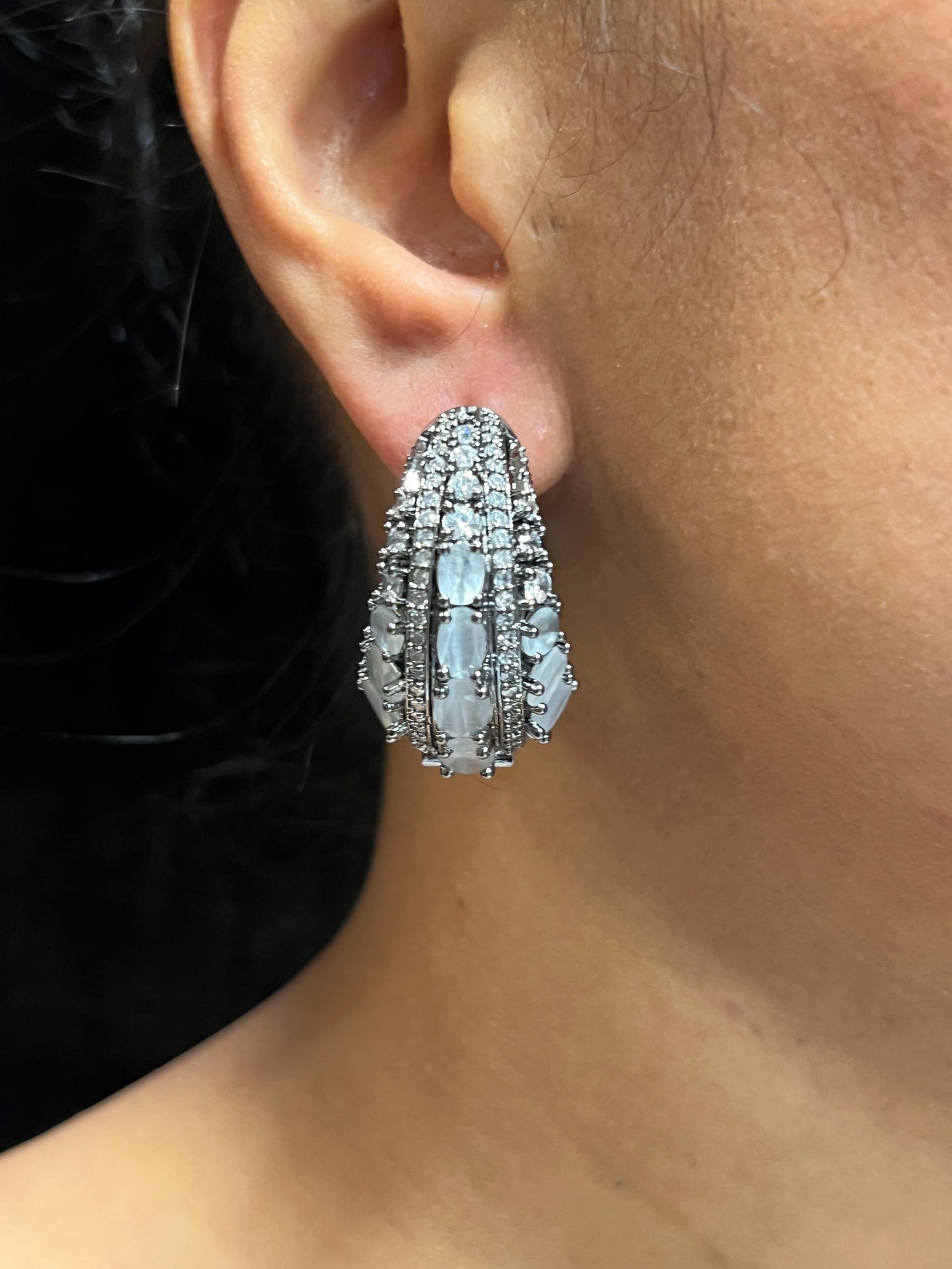 MIA DIAMOND HOOP EARRING