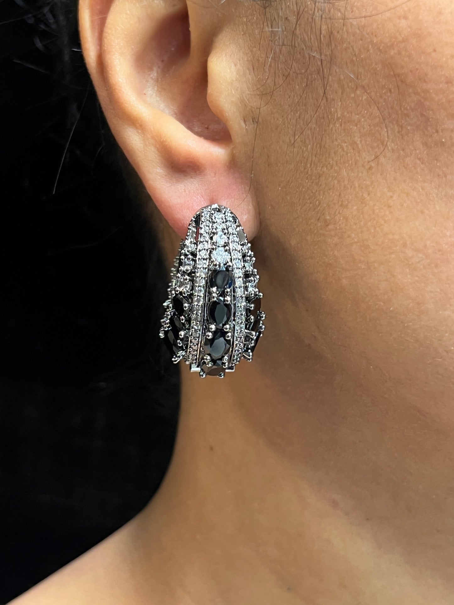 MIA DIAMOND HOOP EARRING