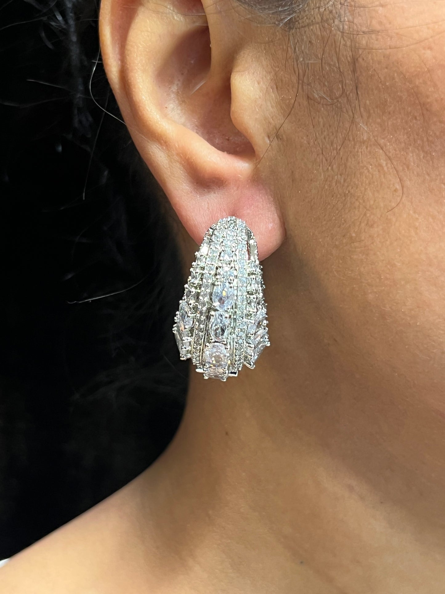 MIA DIAMOND HOOP EARRING