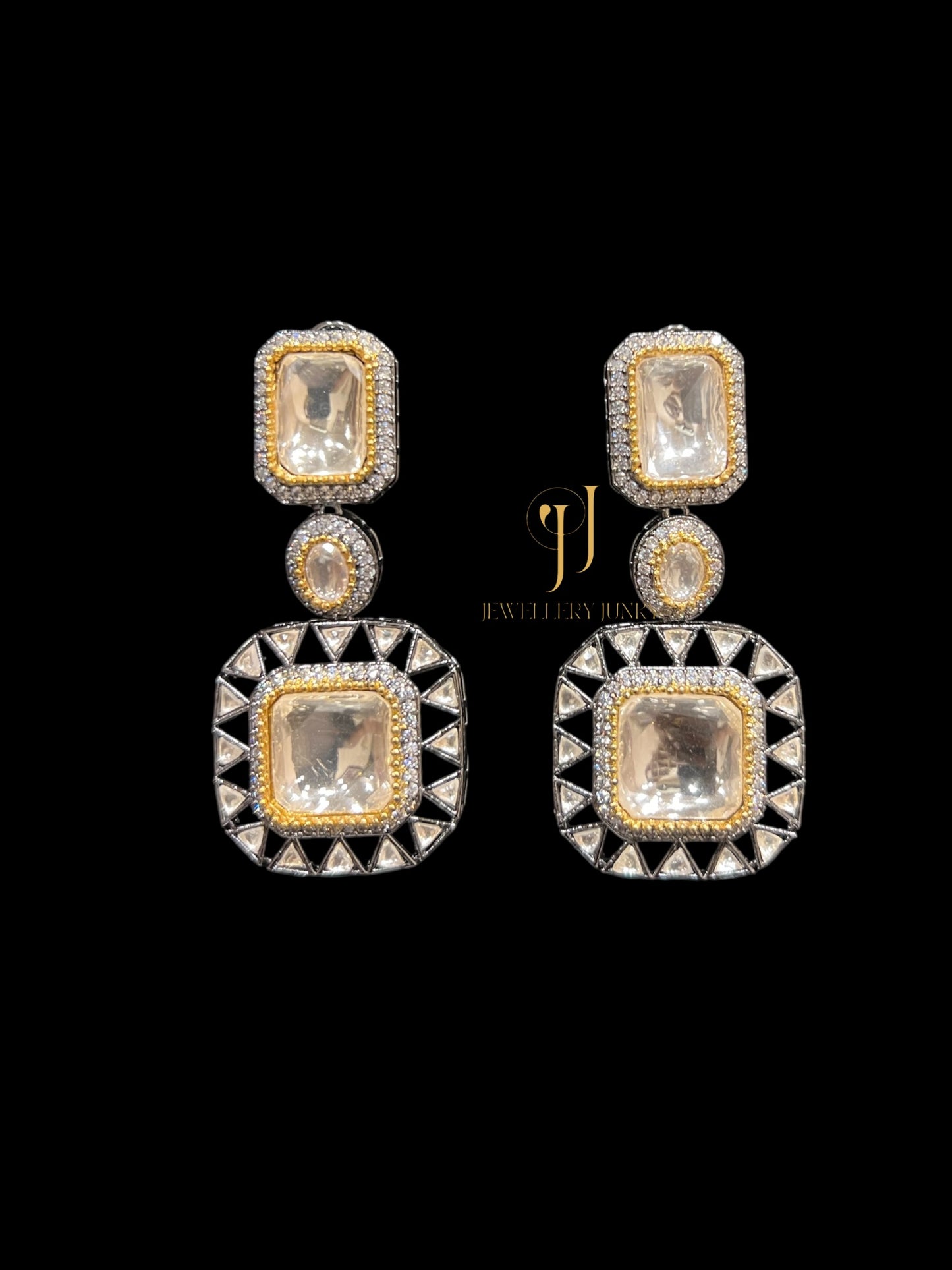 IGA KUNDAN EARRING E-1132