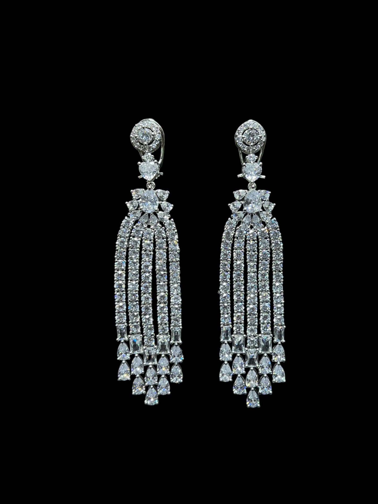 SIENNA DIAMOND EARRING E-1035