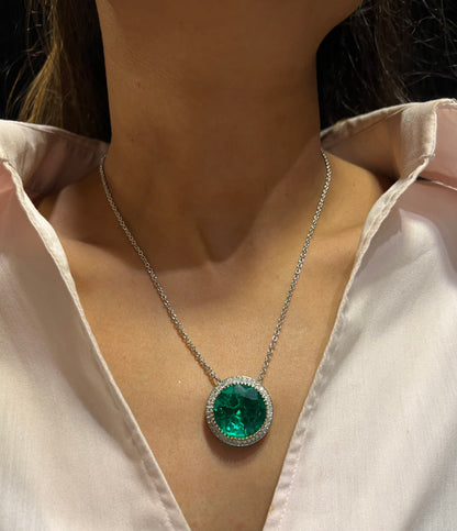 SHANAZ EMERALD PENDNET SET