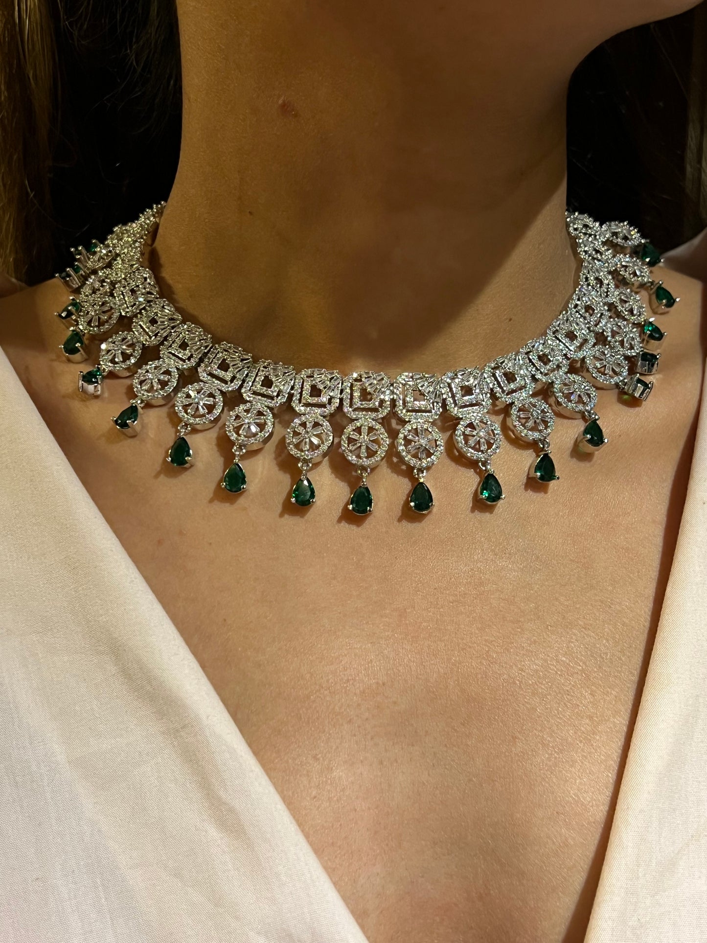 MIHIKA DIAMOND NECKLACE