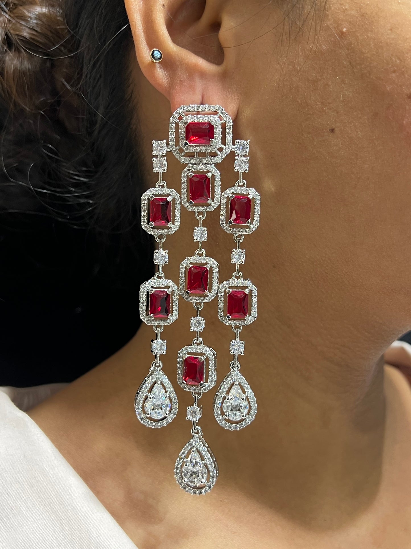 JAYANI DIAMOND EARRING