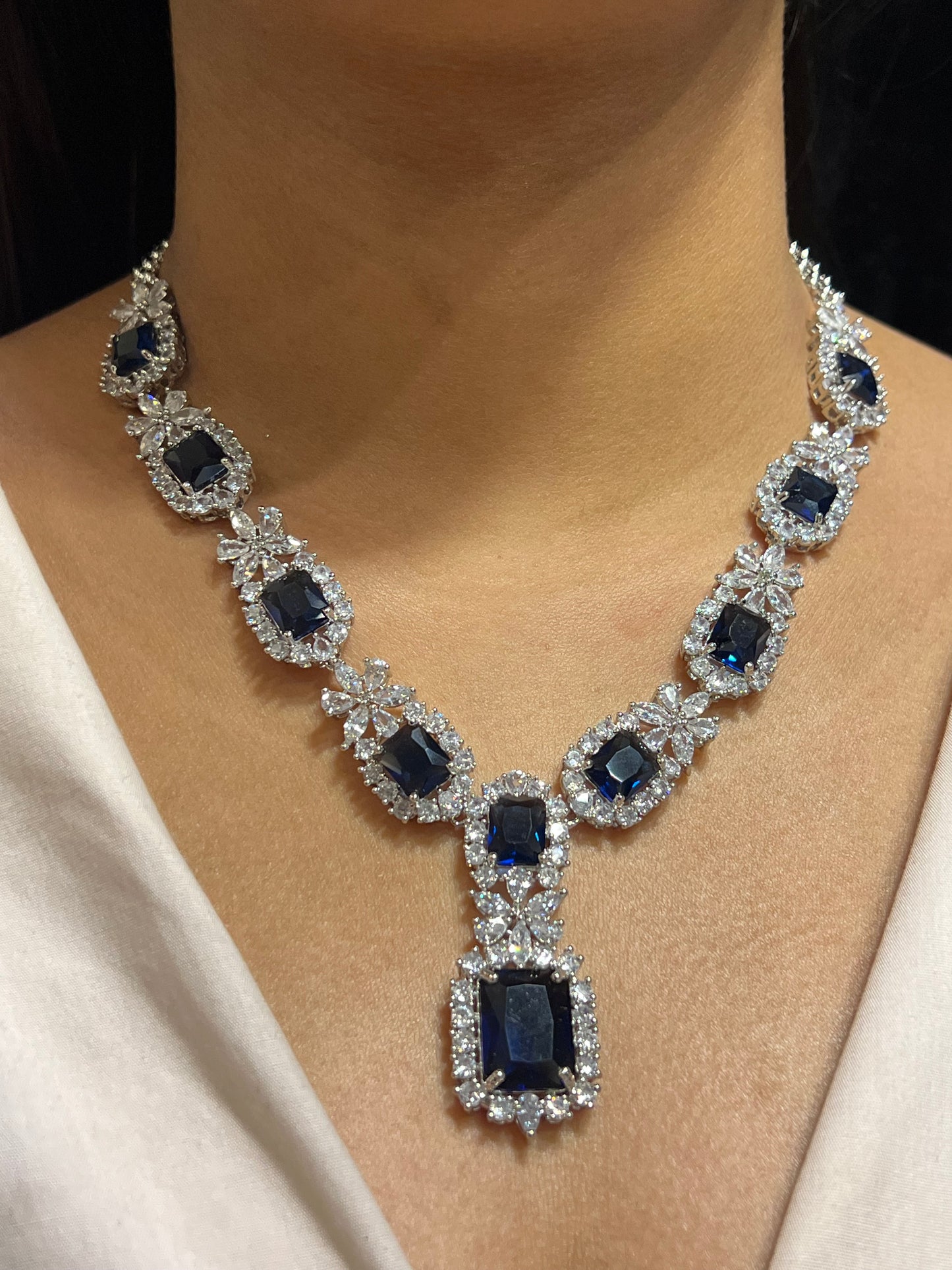 ESTRELLA DIAMOND NECKLACE