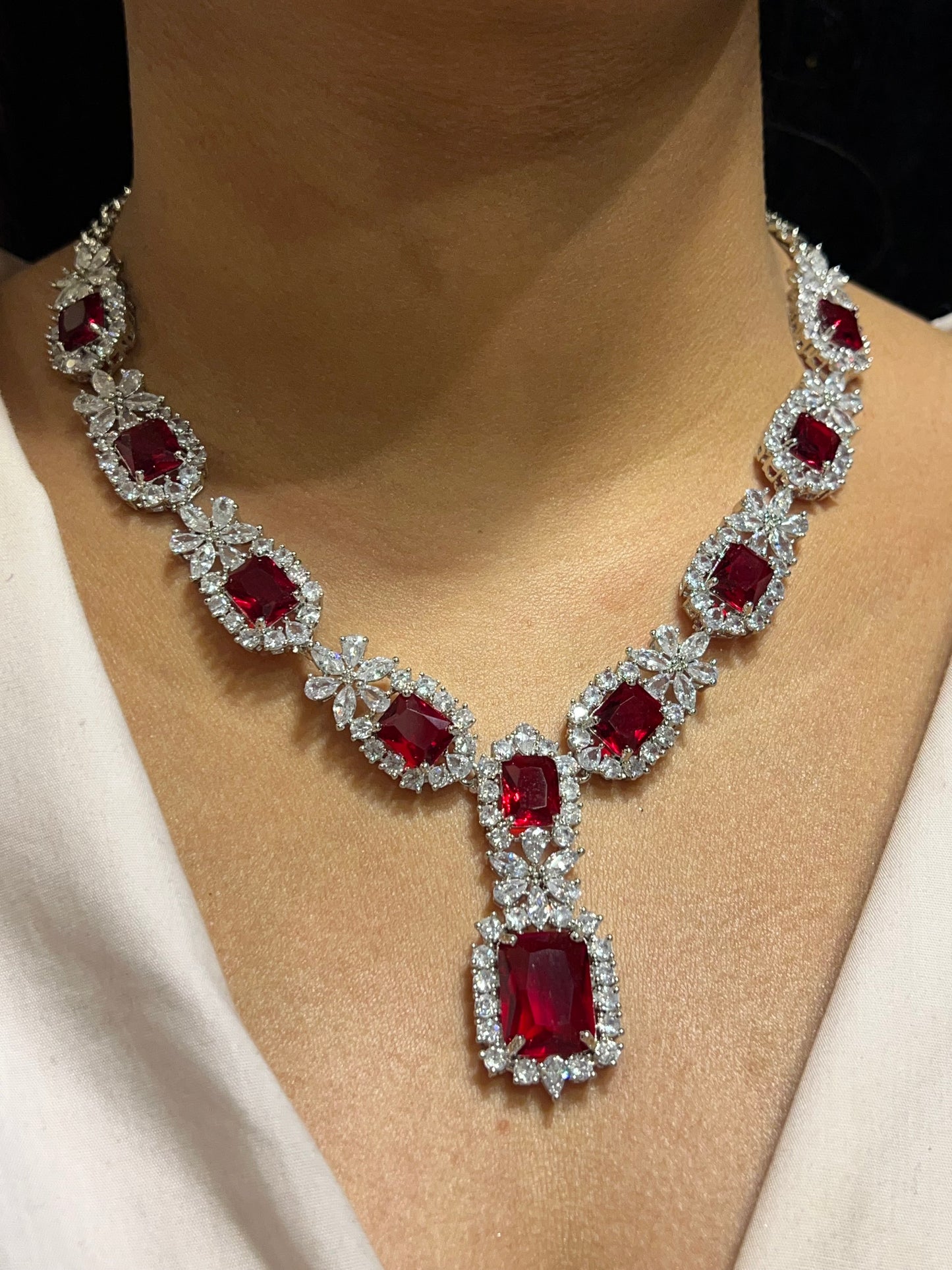 ESTRELLA DIAMOND NECKLACE