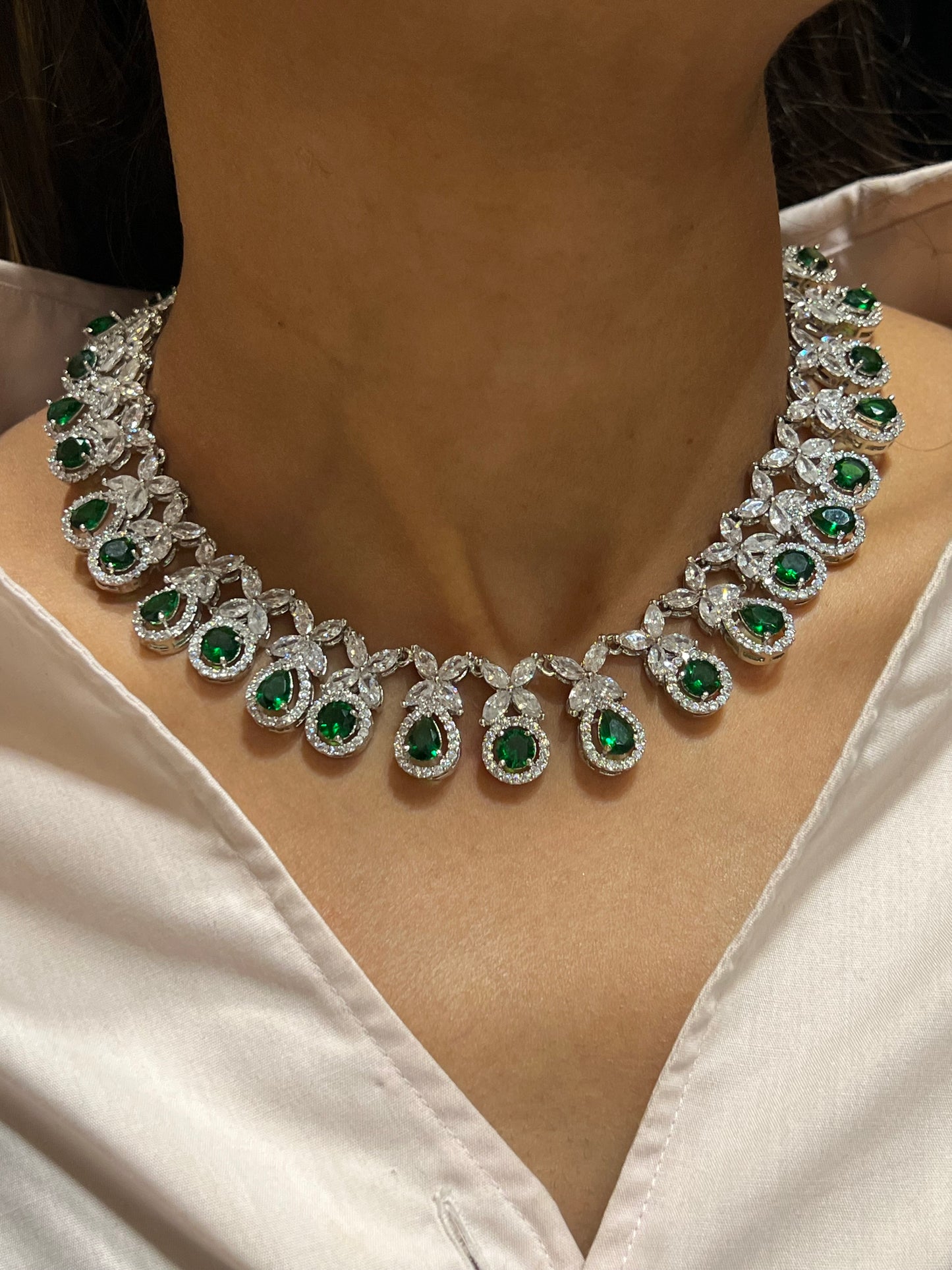 DIYAN DIAMOND NECKLACE