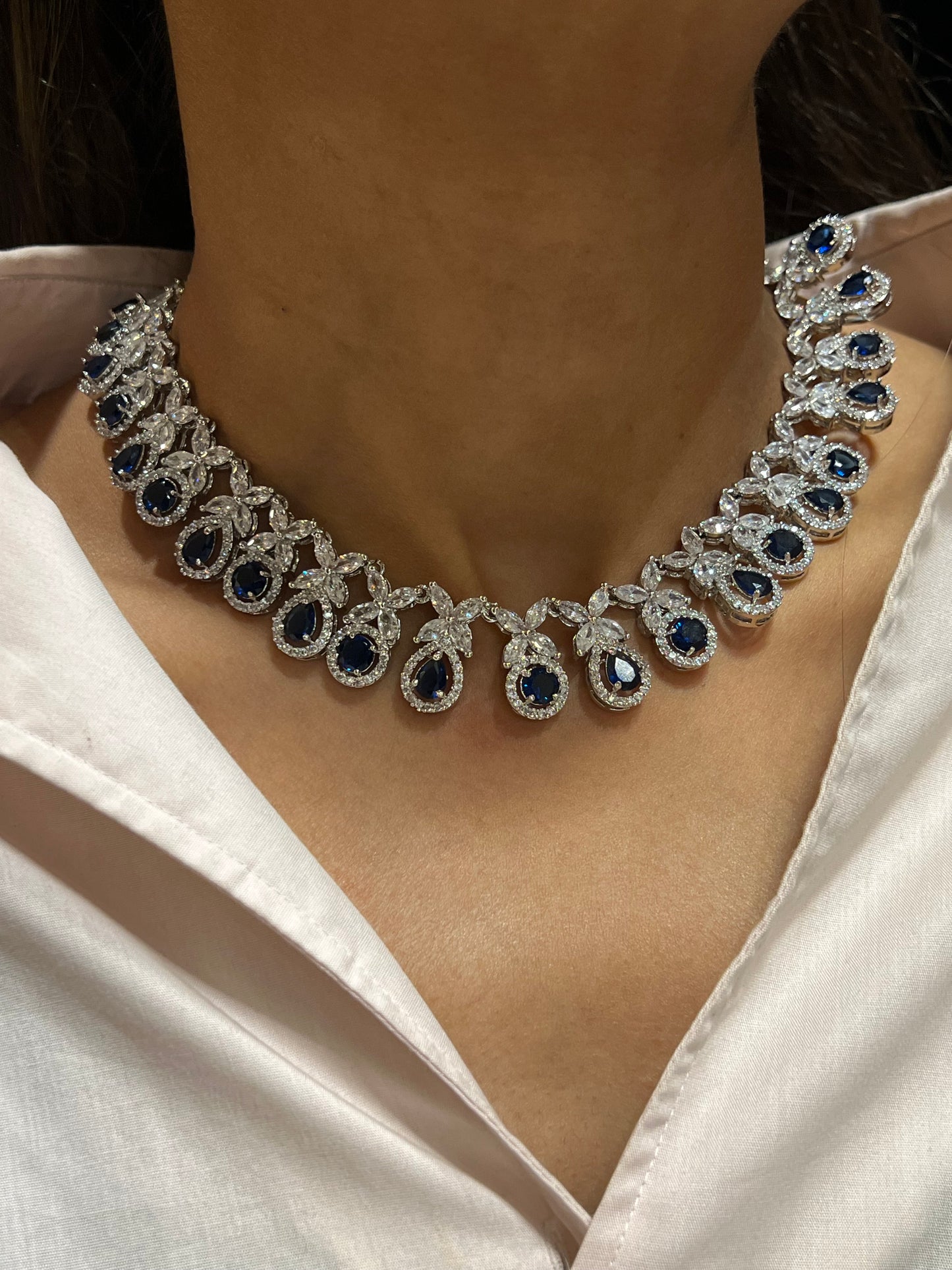 DIYAN DIAMOND NECKLACE