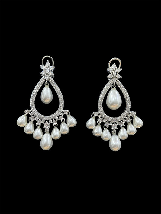 WINONA DIAMOND EARRING E-1402