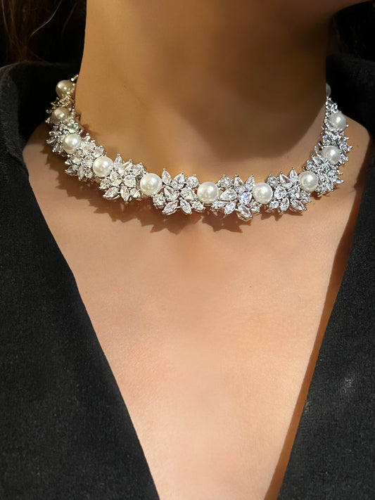 EZRA DIAMOND PEARL NECKLACE