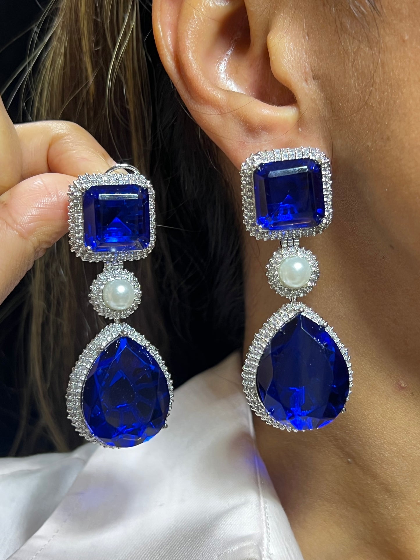 LVY DIAMOND EARRING