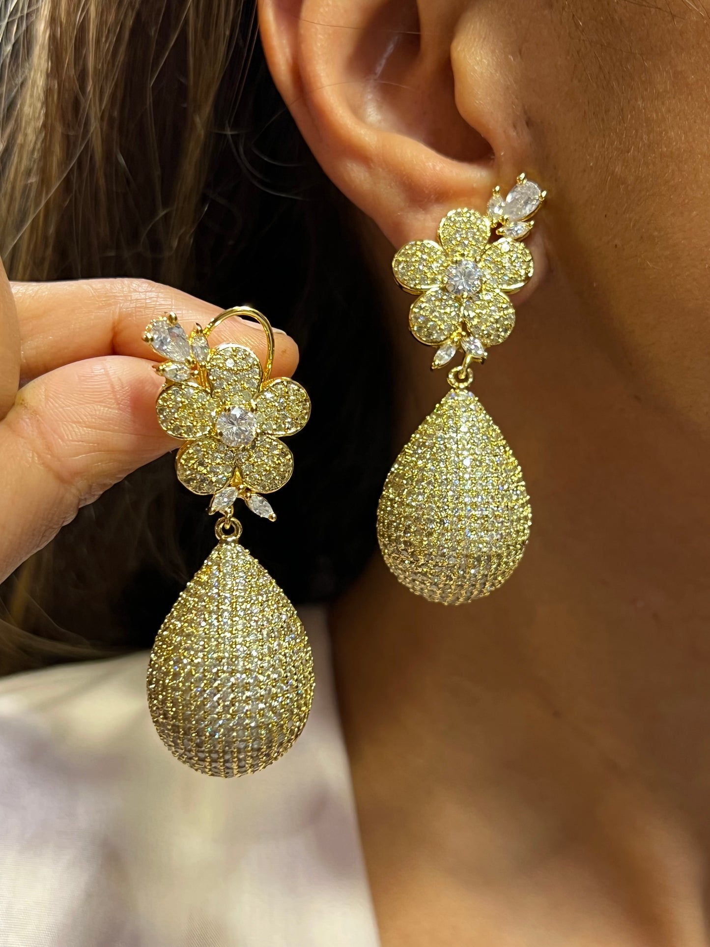 SAZIA DIAMOND NANO EARRING E-1018