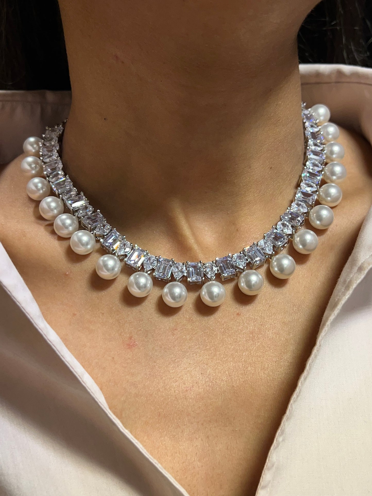 SOHA DIAMOND PEARL NECKLACE
