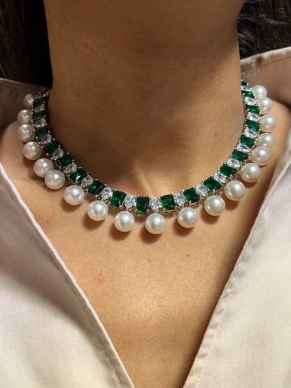 SOHA DIAMOND PEARL NECKLACE