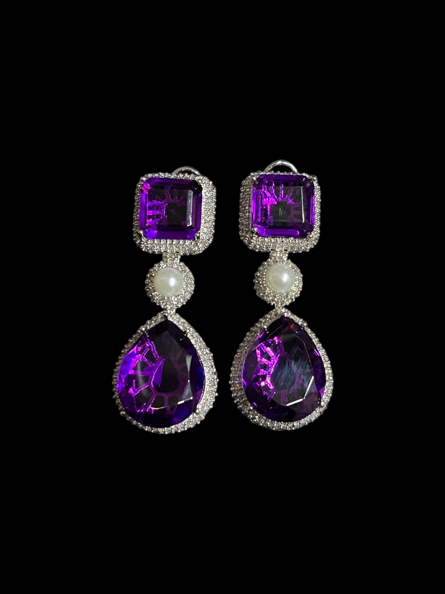 LVY DIAMOND EARRING