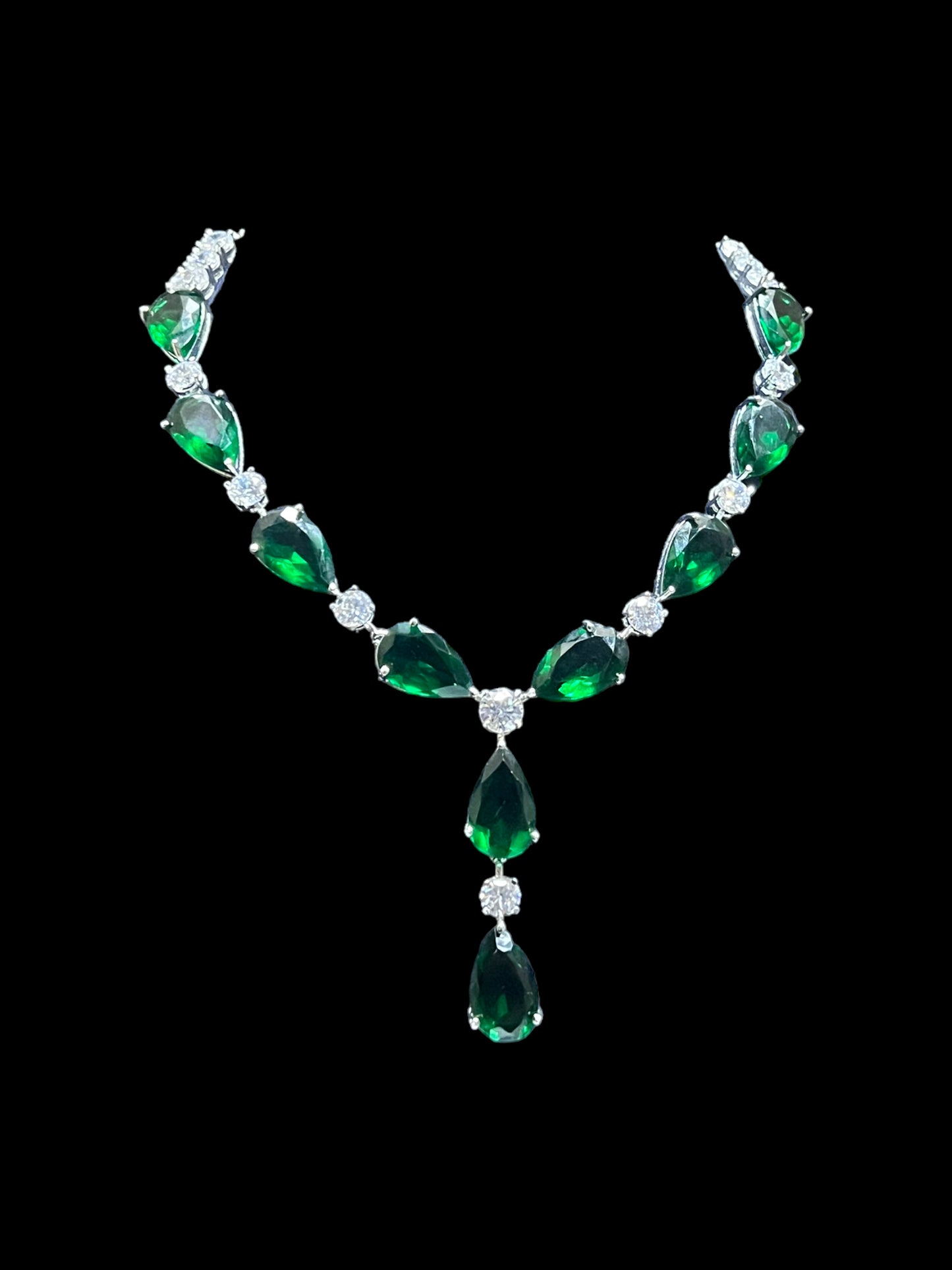 RHEA DIAMOND NECKLACE